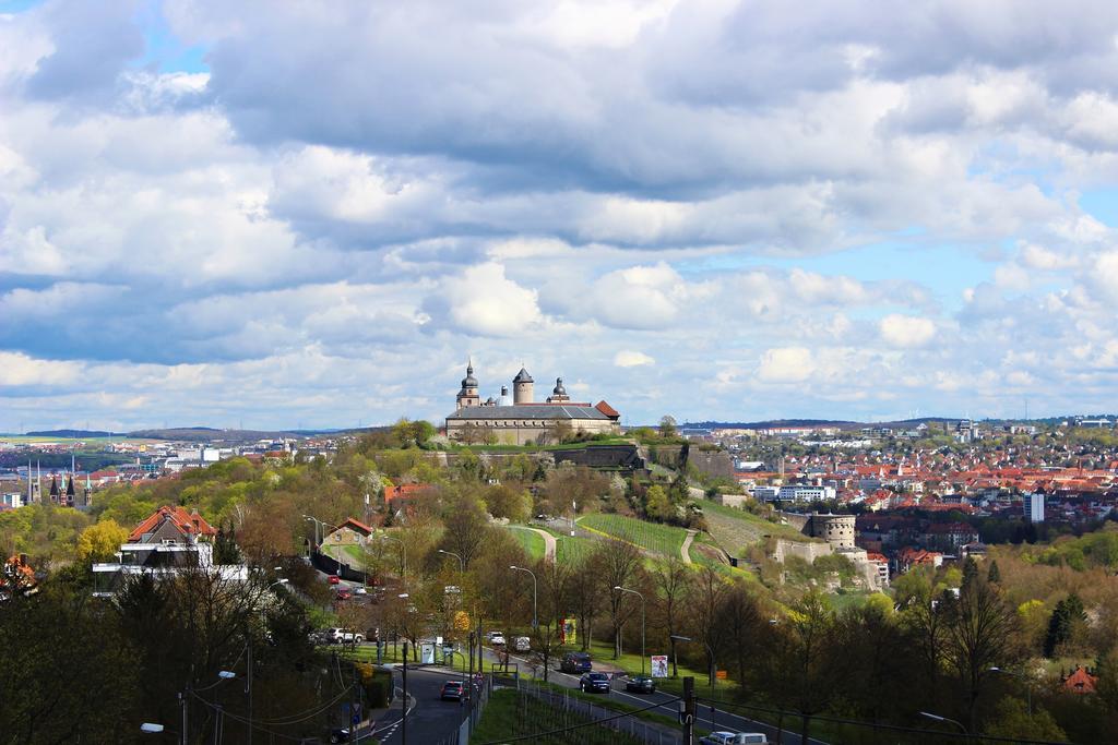 Hotel Wittelsbacher Hoeh Wurzburg Ngoại thất bức ảnh